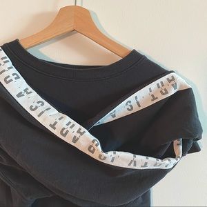 “Art is a dirty job” crewneck from France